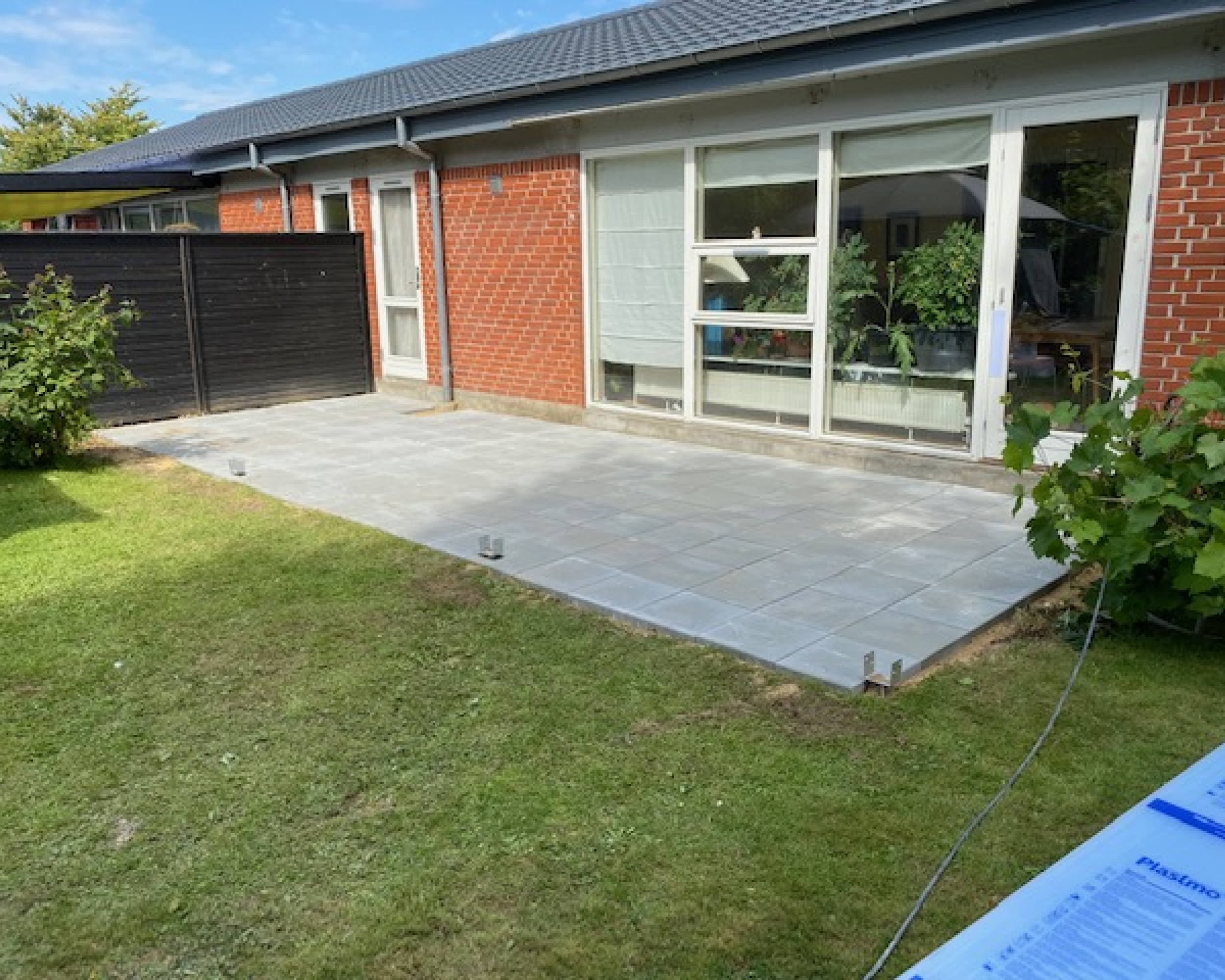 Nye fliser til have anlægsgartner