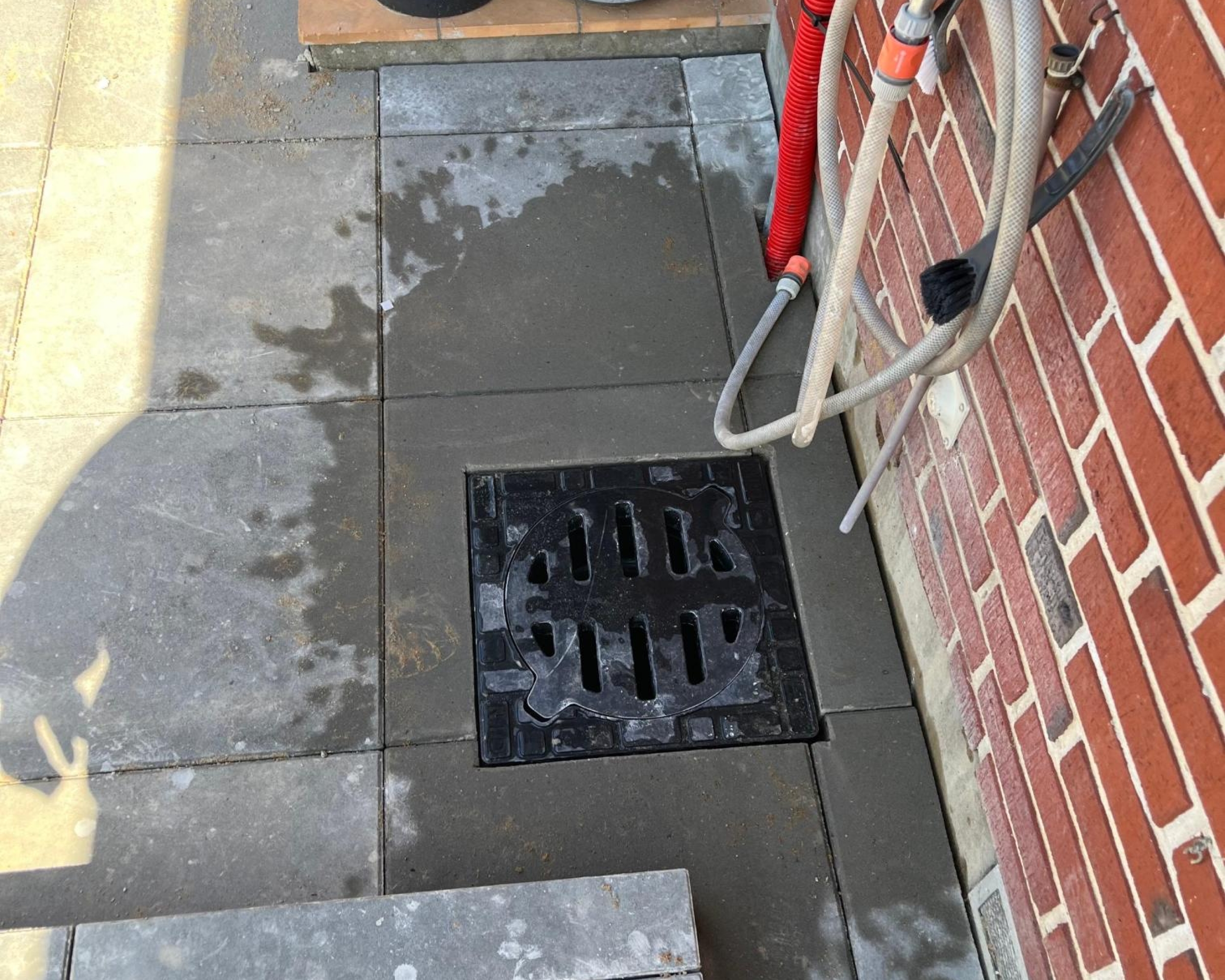 Entreprenør til etablering af kloak